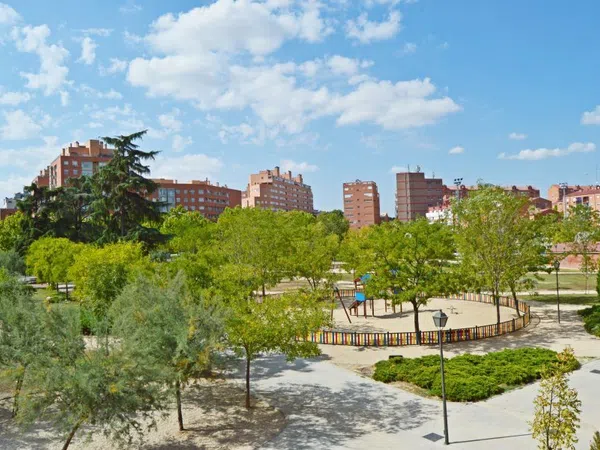 Piso en calle Periana, 26