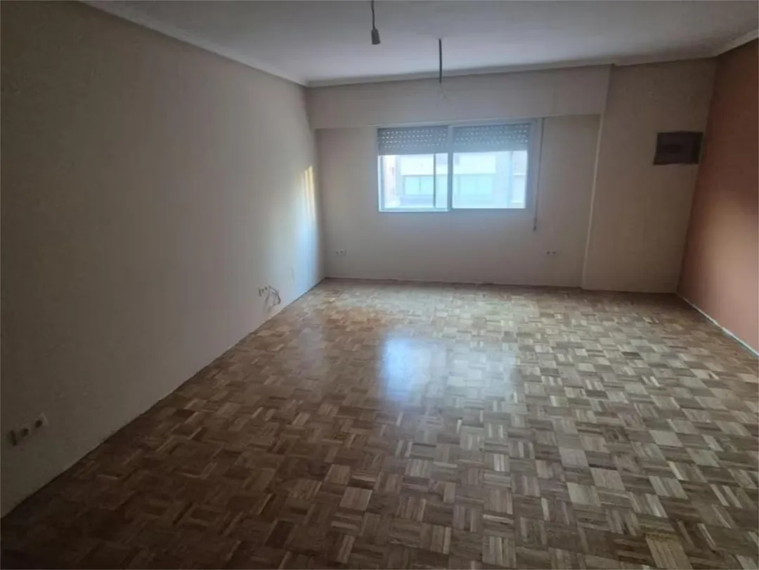 Piso en  Calle de Santander 8 - Foto 2