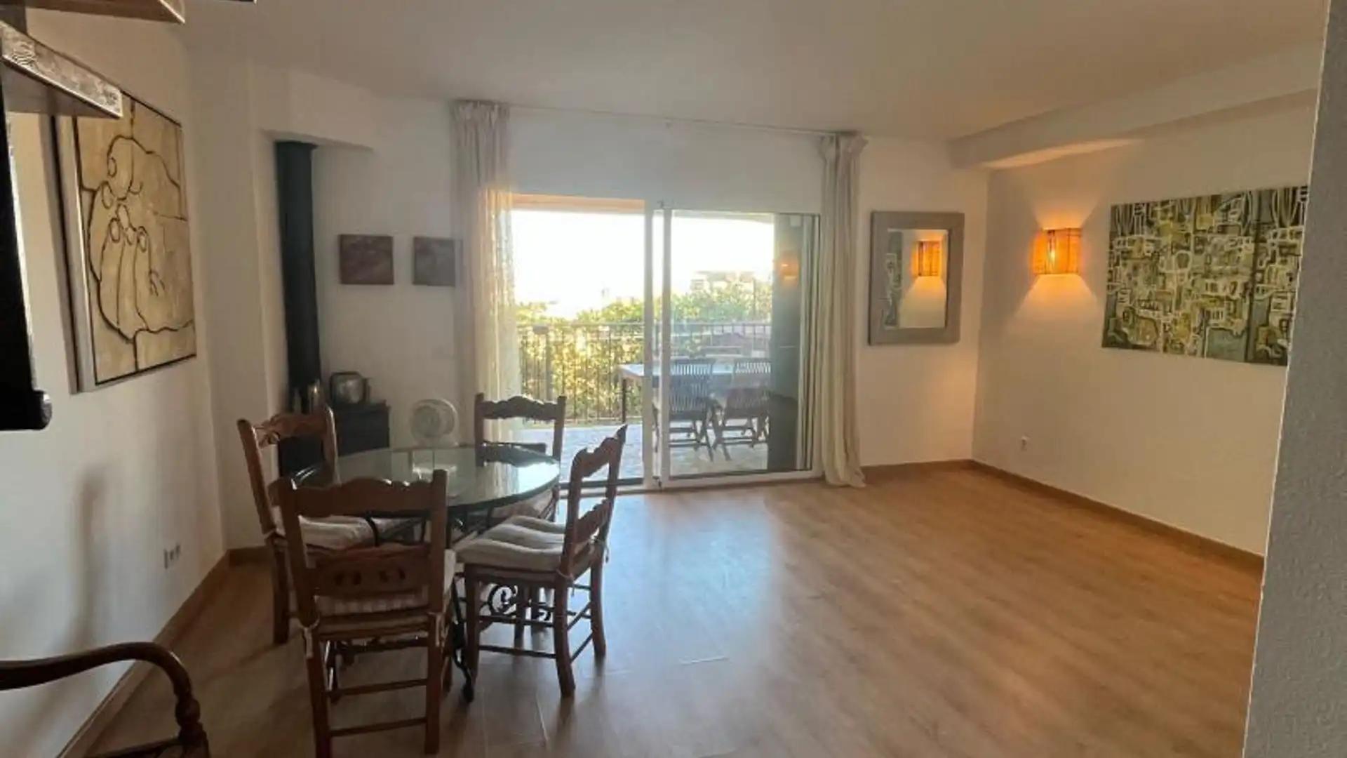 Casa adosada en  Calle Álamo del Higuerón 12 - Foto 2