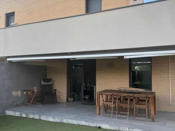 Chalet pareado en Calle del Mirlo, 4 - Foto 2
