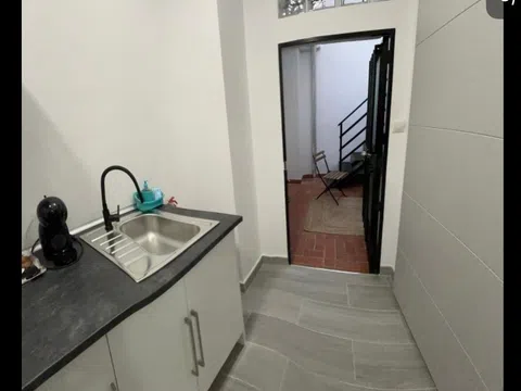 Estudio en calle Peinado, 15