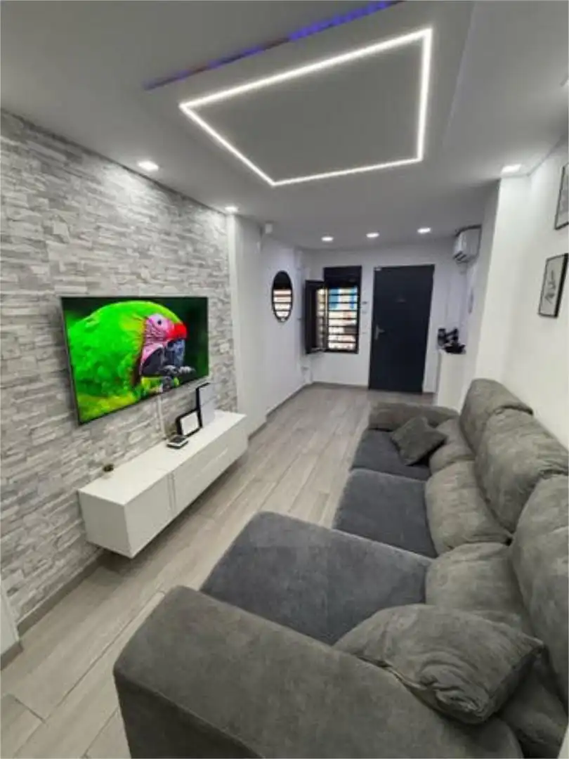 Apartamento en Miraflores de Los Angeles - Foto 2