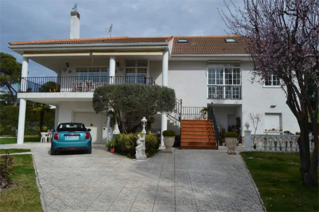 Casa adosada en El Bosque - Foto 1