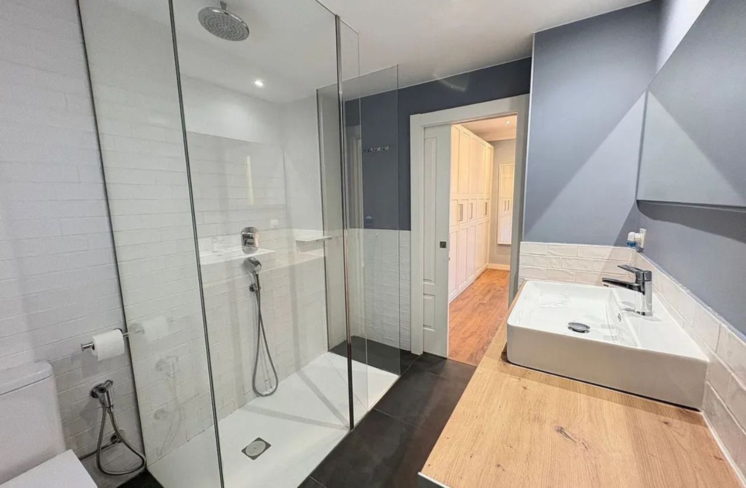 Piso en calle de Santa Julia, 28