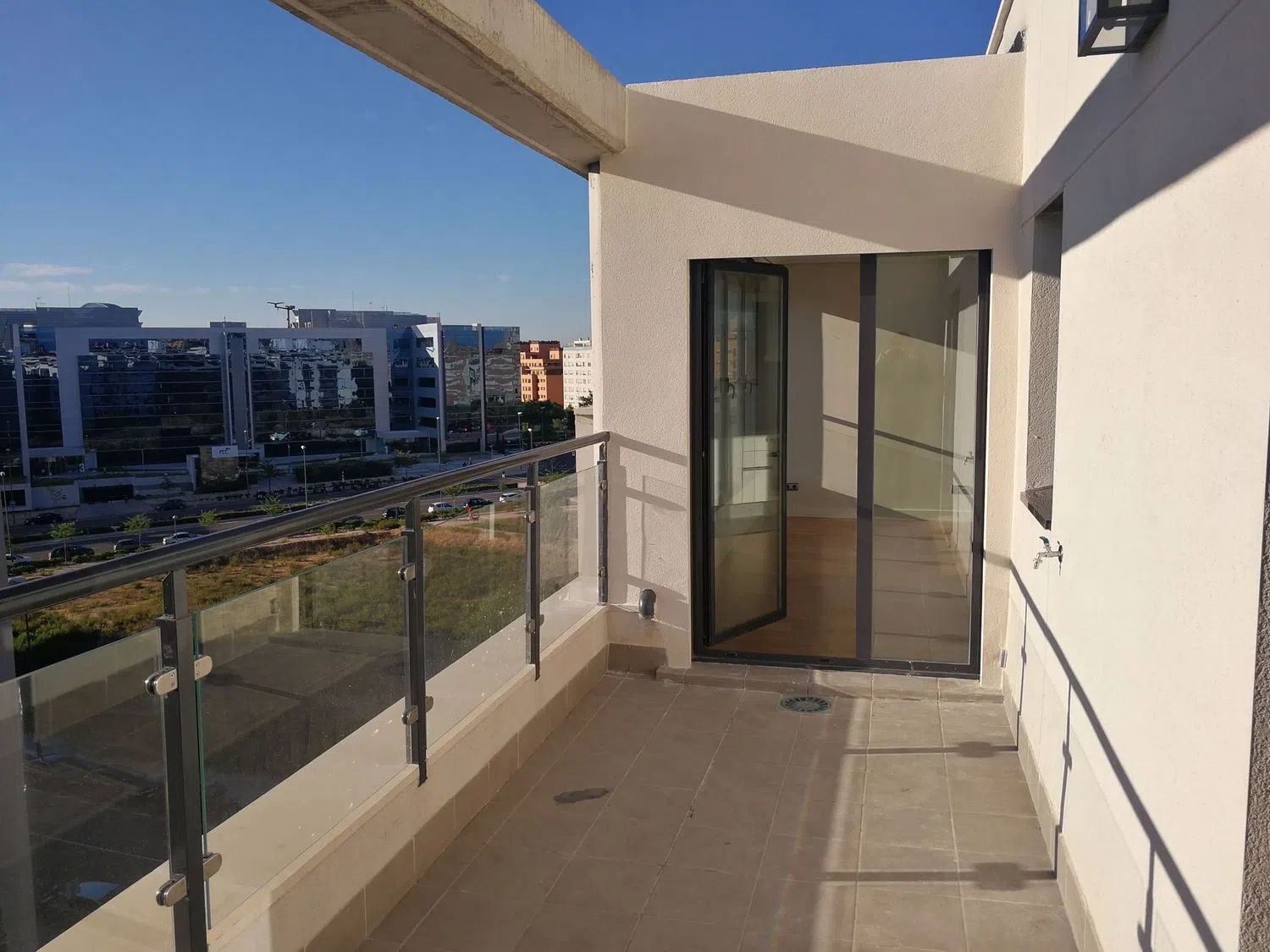 Ático en calle Rabanal del Camino, 15 - Foto 5