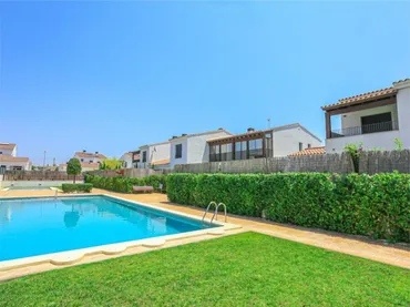 Chalet en  Carrer de Alfred Sisley 1 - Foto 1