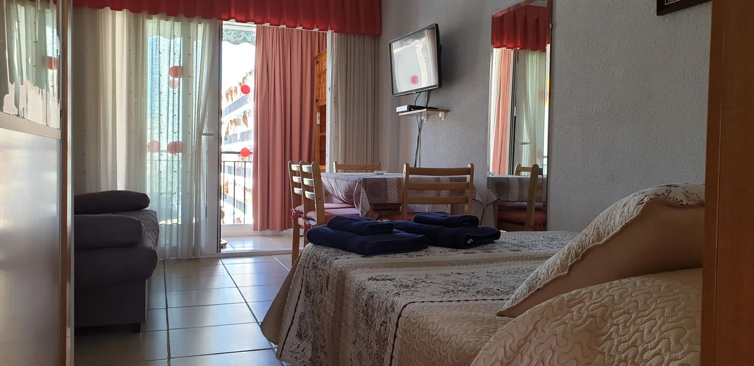 Estudio en avenida de la Marina Baixa, 13 - Foto 7