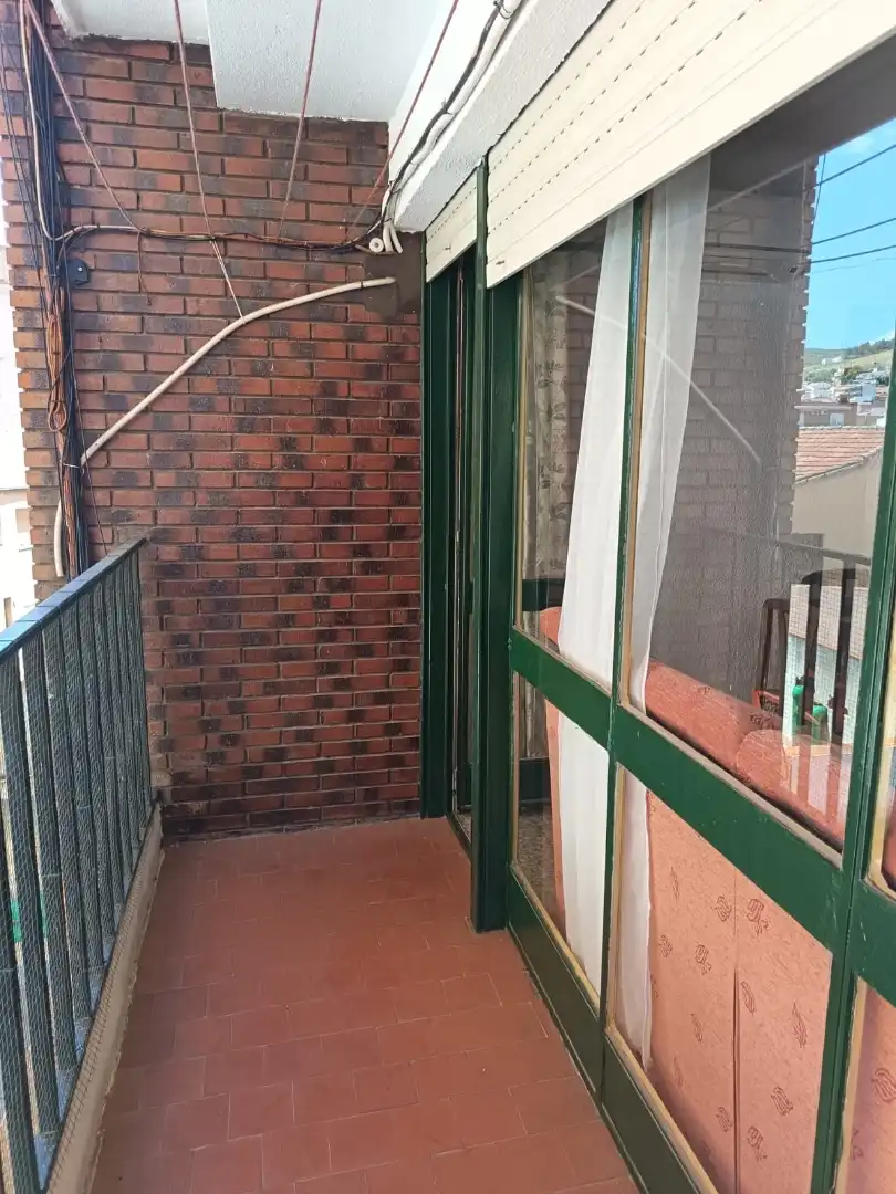 Piso en  Avenida Primero de Mayo 1 - Foto 2