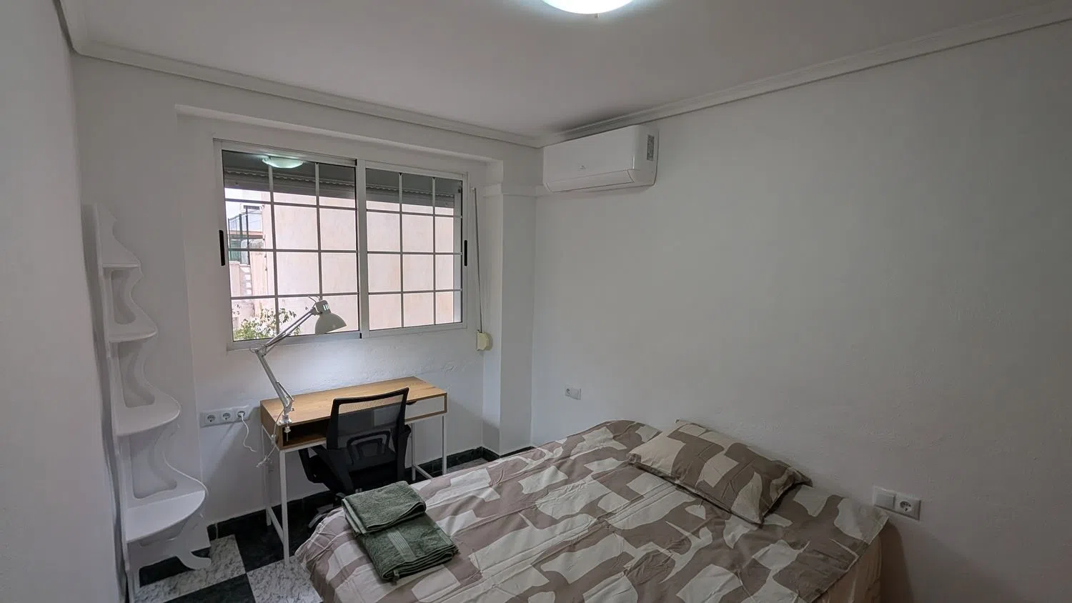 Piso en calle d' Antonio Ponz, 9 - Foto 5