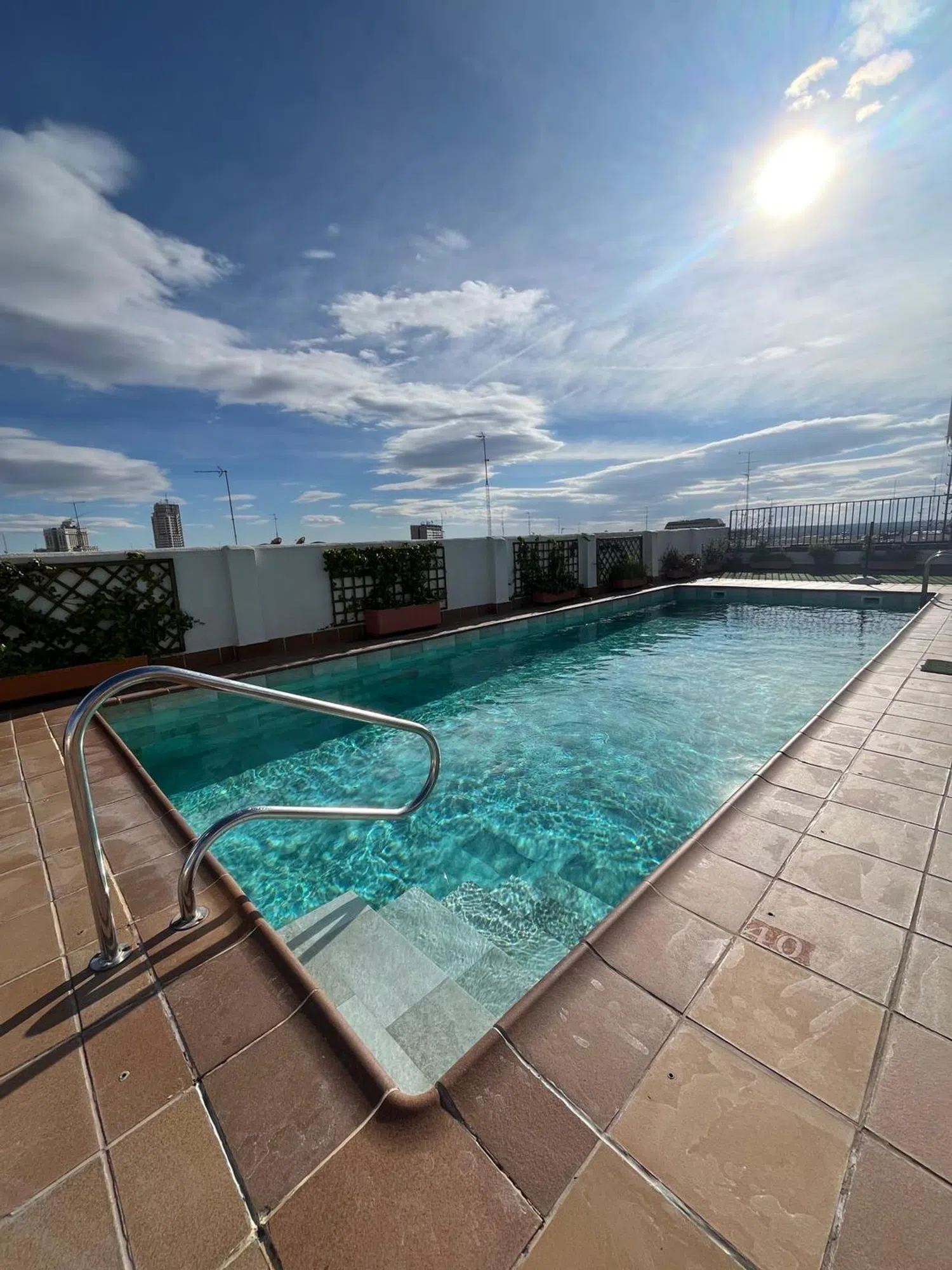 Piso en calle de Vallehermoso, 15