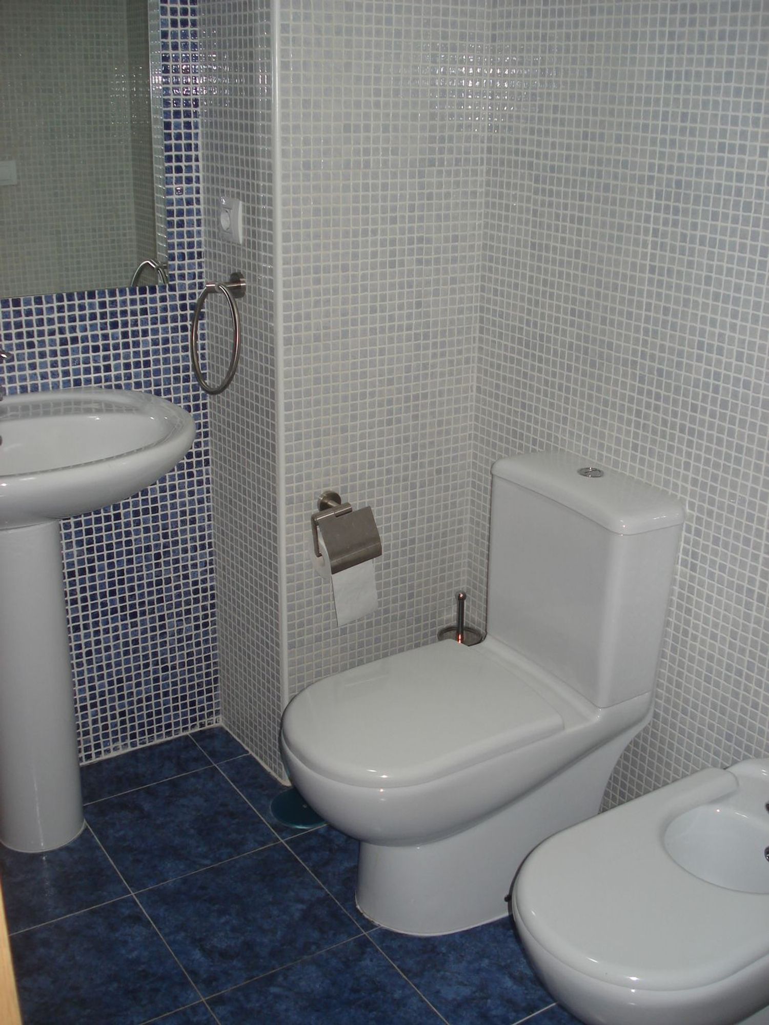 Piso en calle Médico Antonio Arroyo, 2 - Foto 17