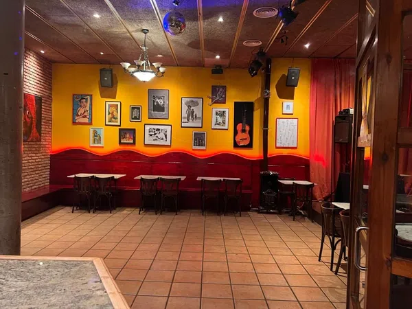 Bar de copas en traspaso en Calle del Pati del Gall, 11 - Foto 2