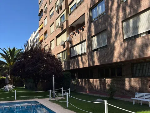 Piso en calle de Víctor Andrés Belaunde, 50