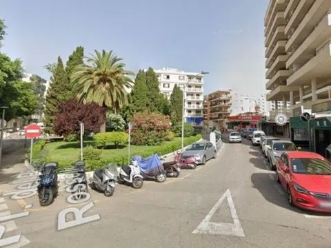 Piso en calle d'Enric Fajarnés, 2