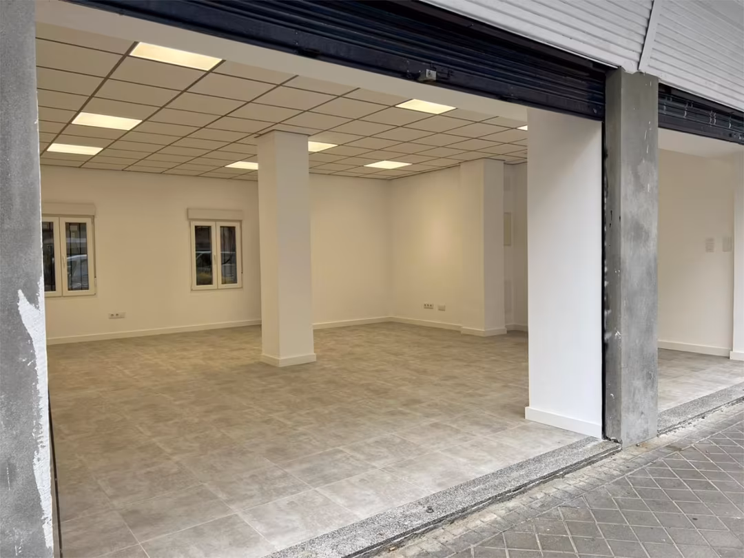 Planta baja en  Calle de Jacinto Verdaguer 13 - Foto 2