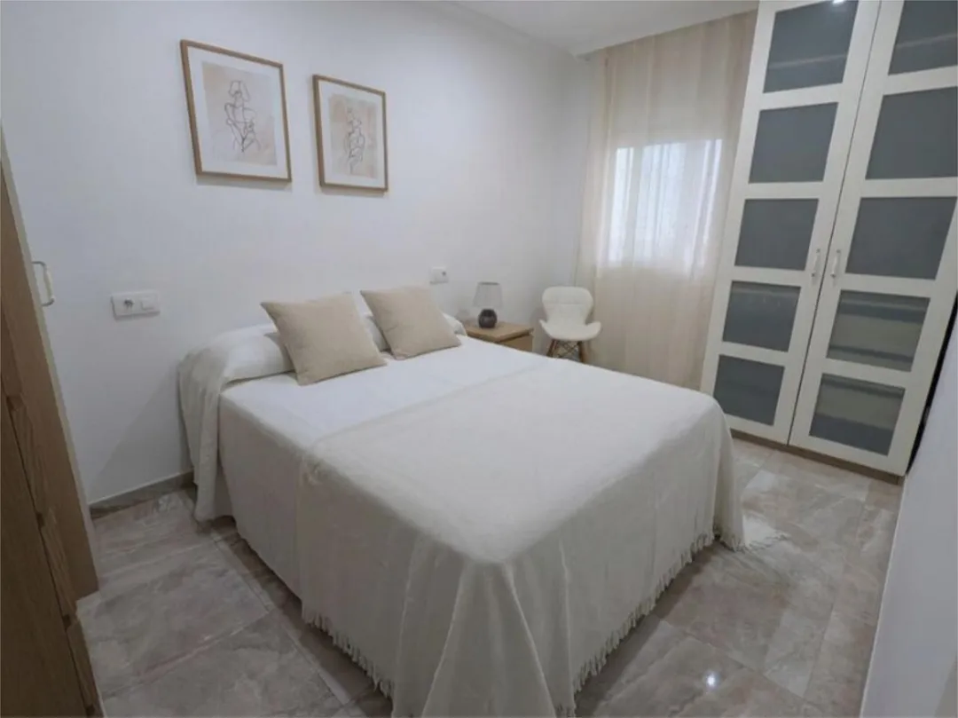 Piso en  Avenida de los Almogávares 28 - Foto 3