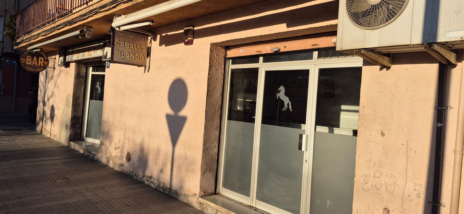 Bar en calle de Dom Bosco, 219 - Foto 1