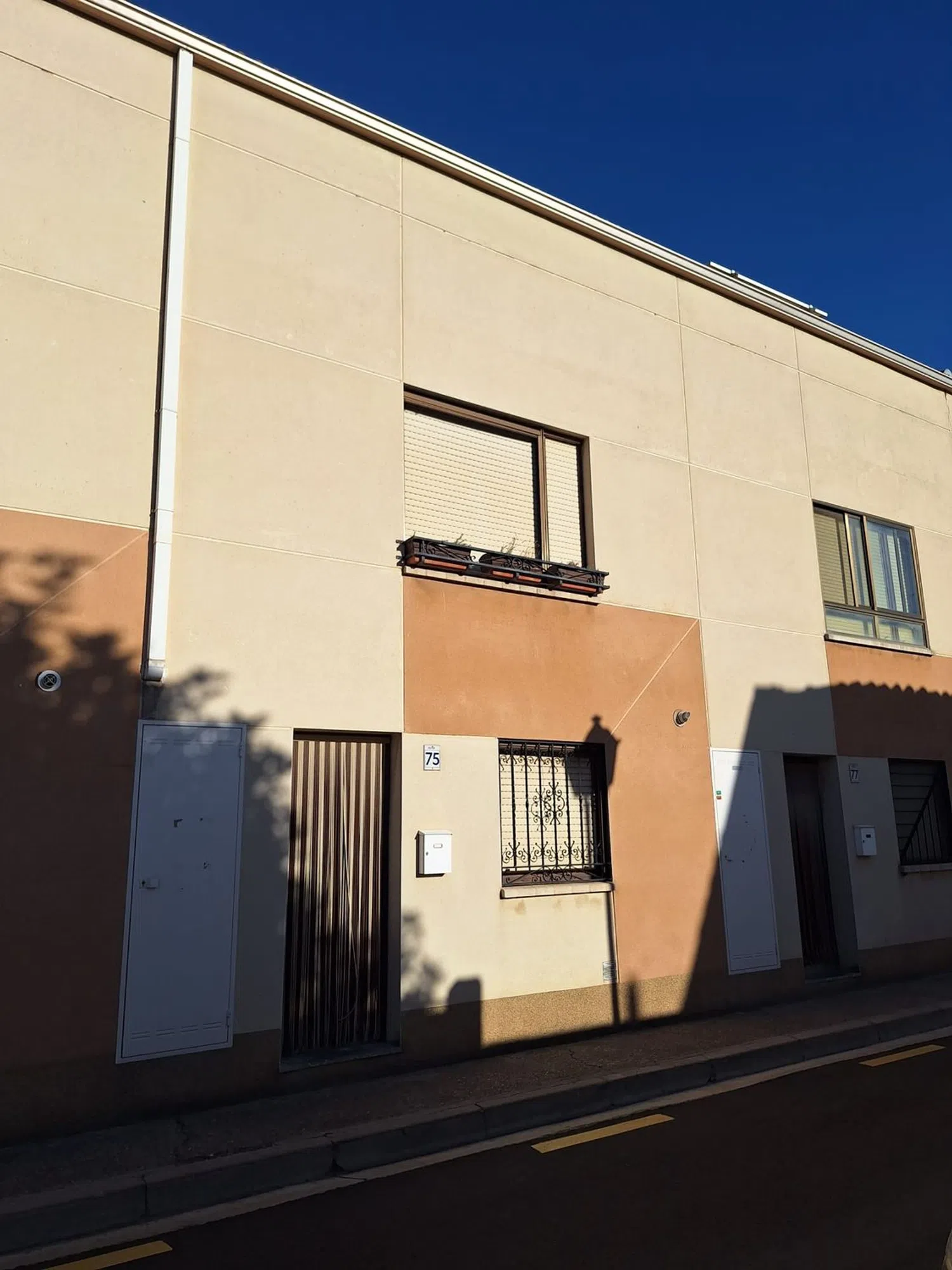 Chalet adosado en calle Mayor, 75 - Foto 1