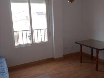 Piso en  Calle Salvador Dalí 1 - Foto 3