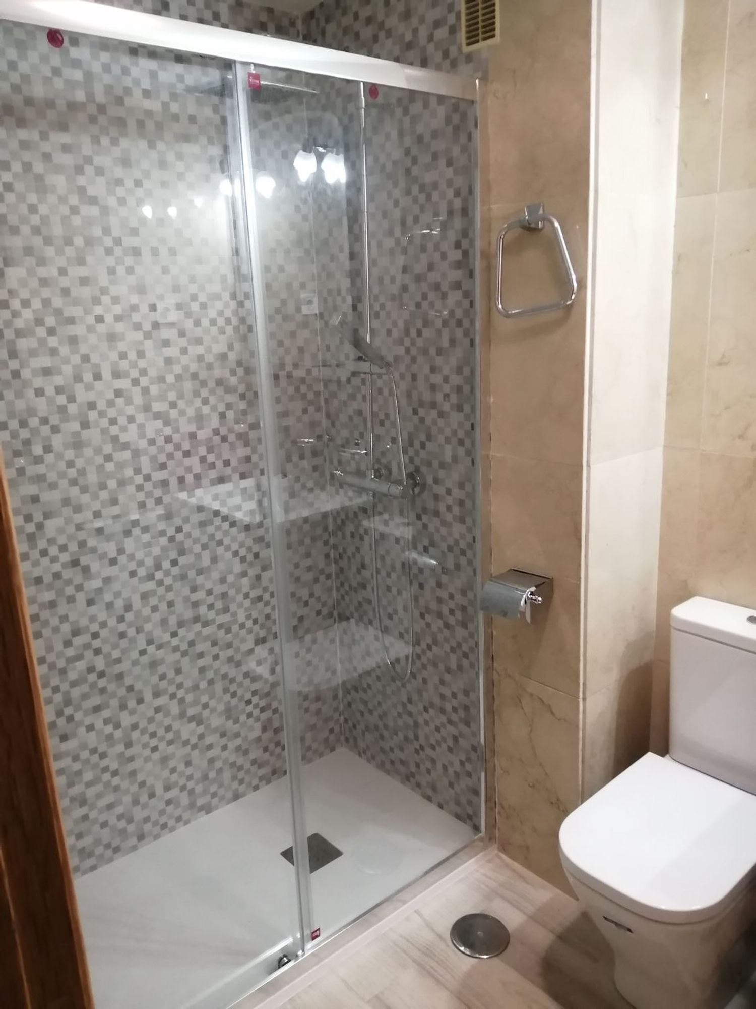 Piso en Calle Pilar Lorengar, 15, Los Rosales - Foto 13