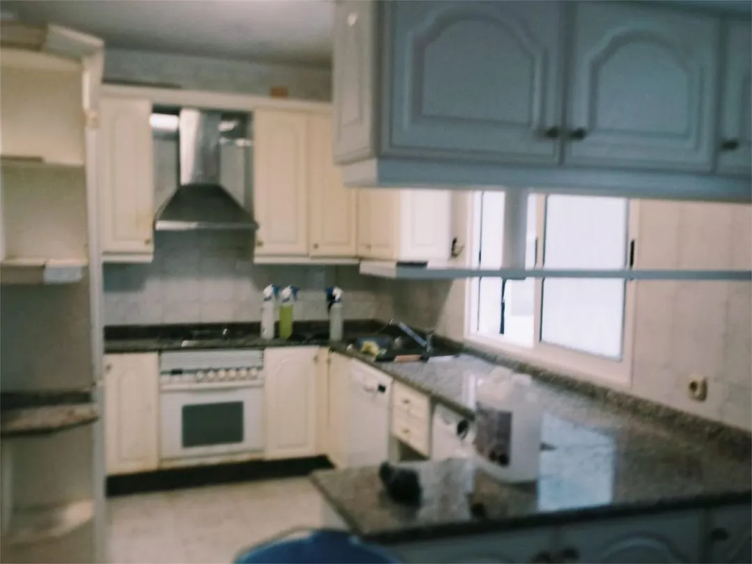 Piso en  Rúa de Venezuela 25