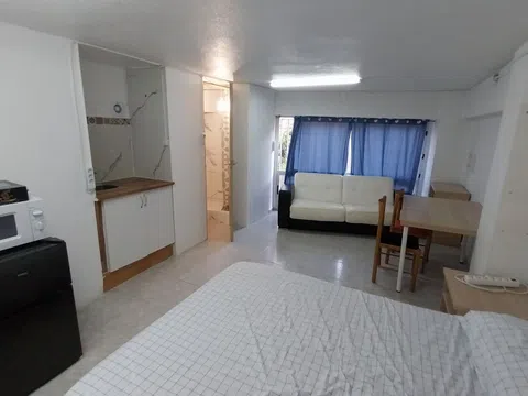 Estudio en calle La Flota, 2