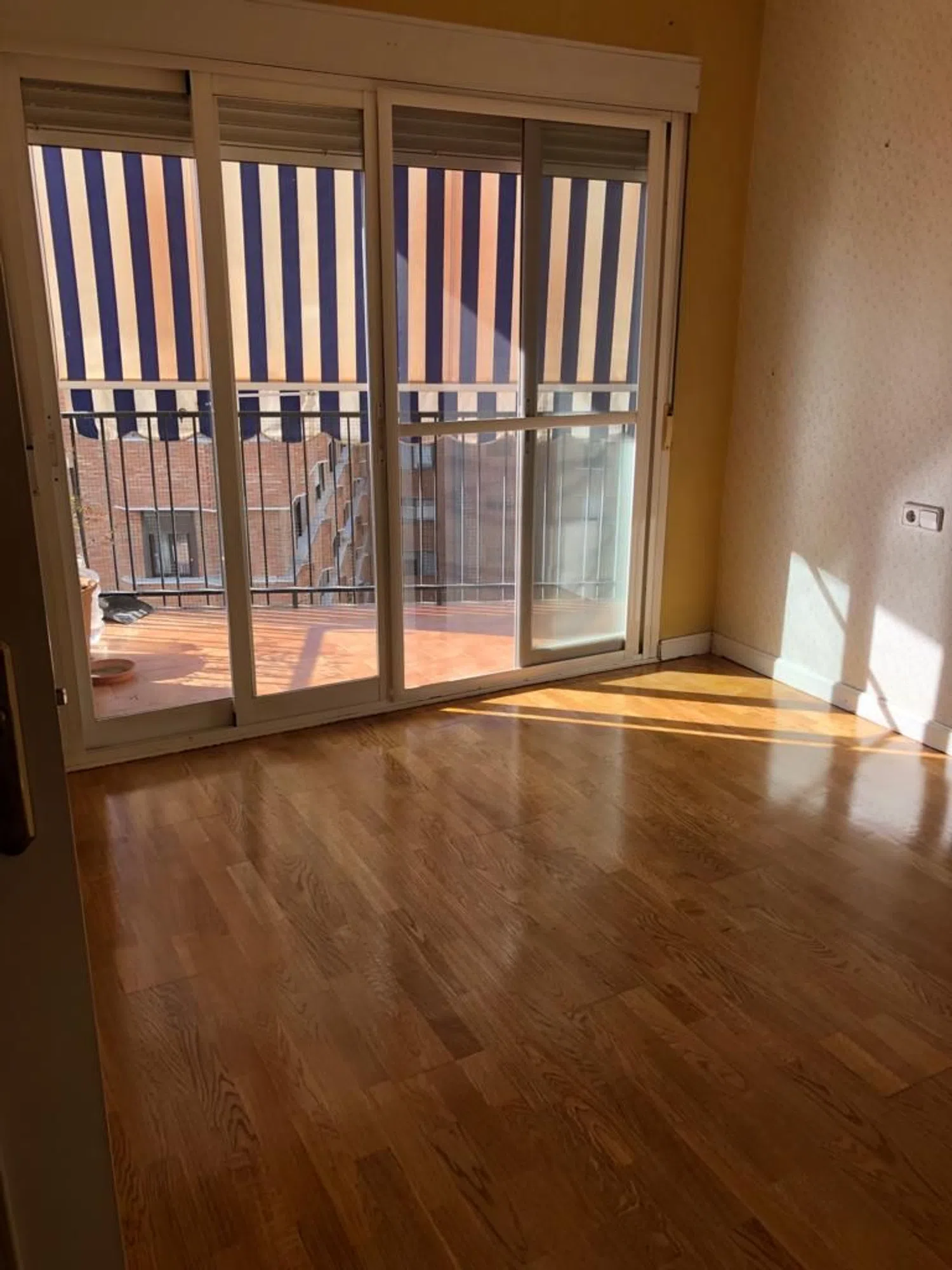 Piso en calle Gustavo Bacarisas, 4 - Foto 1