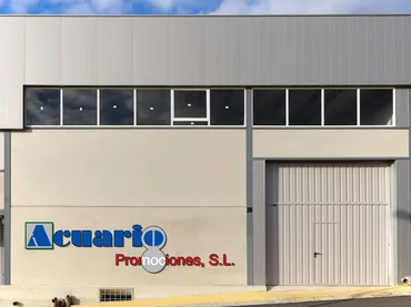 Local comercial en  Calle Letonia 19 - Foto 1