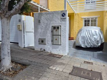 Casa adosada en  Calle Pintor Jesús Arencibia 54 - Foto 3