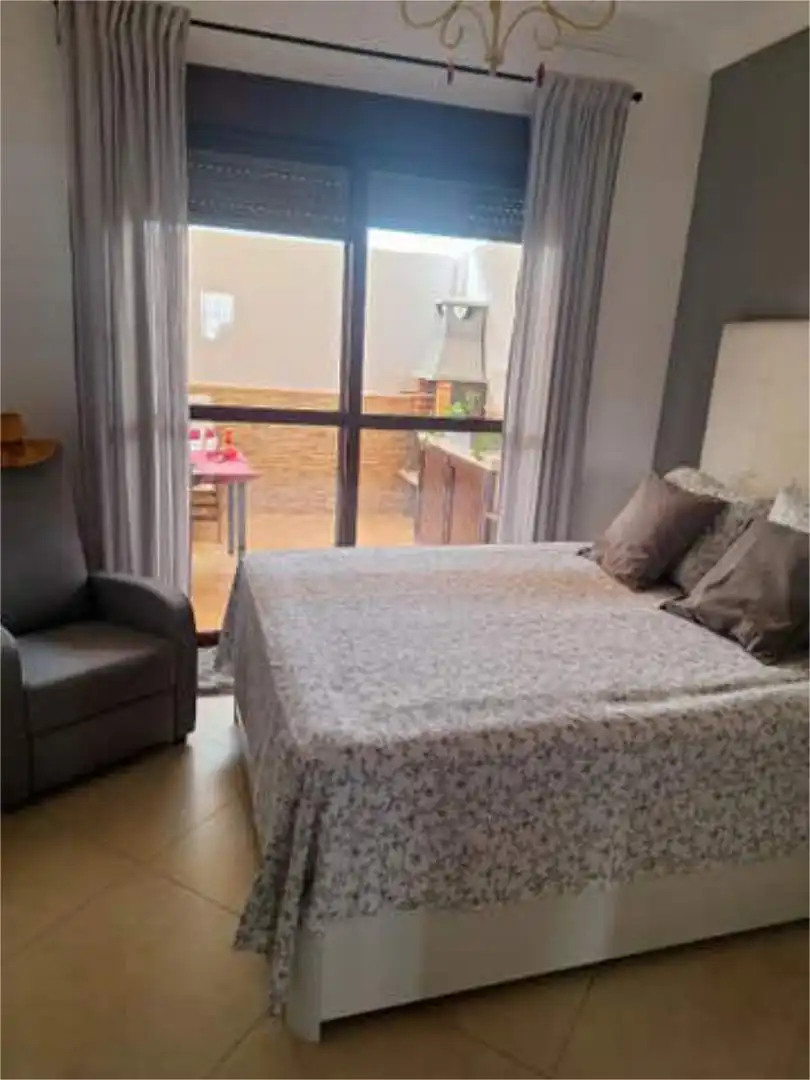 Casa adosada en Zona residencial - Foto 3