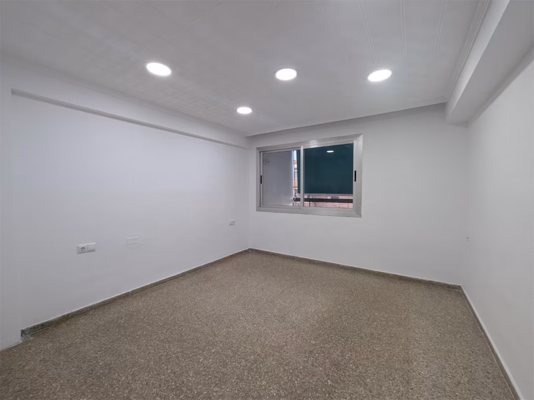 Piso en  Carrer de Mariano de Cavia 25 - Foto 8