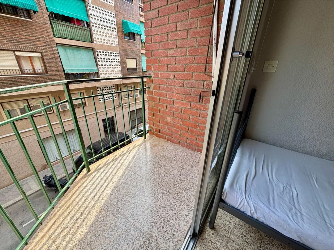 Piso en  Carrer Juan Sansano Ibarra 28 - Foto 9