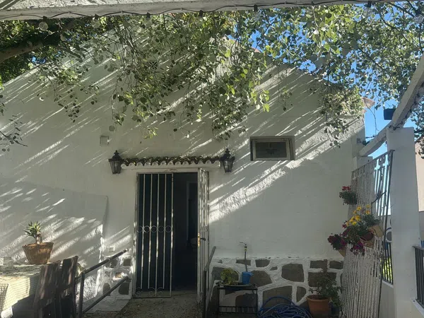 Casa de pueblo en Casares - Foto 1