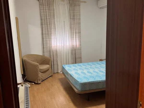 Piso en Reyes Católicos - Foto 12