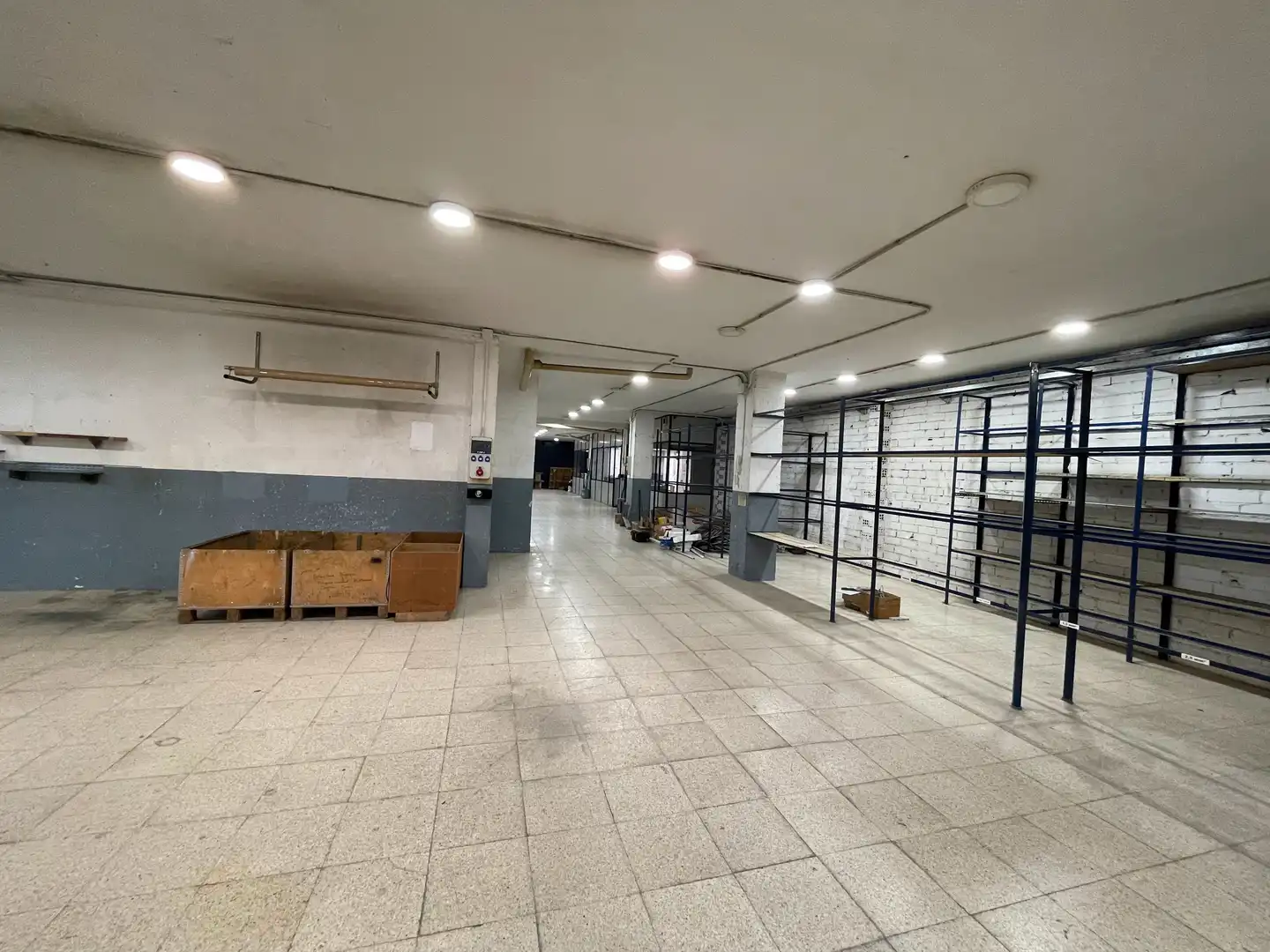 Local comercial en  Carrer de Martí i Julià 33 - Foto 6