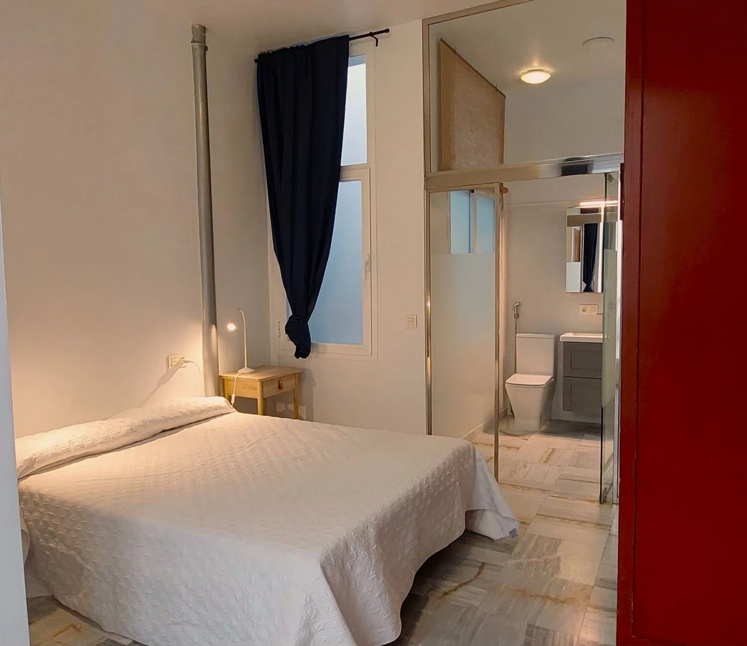 Piso en calle Moratín, 13