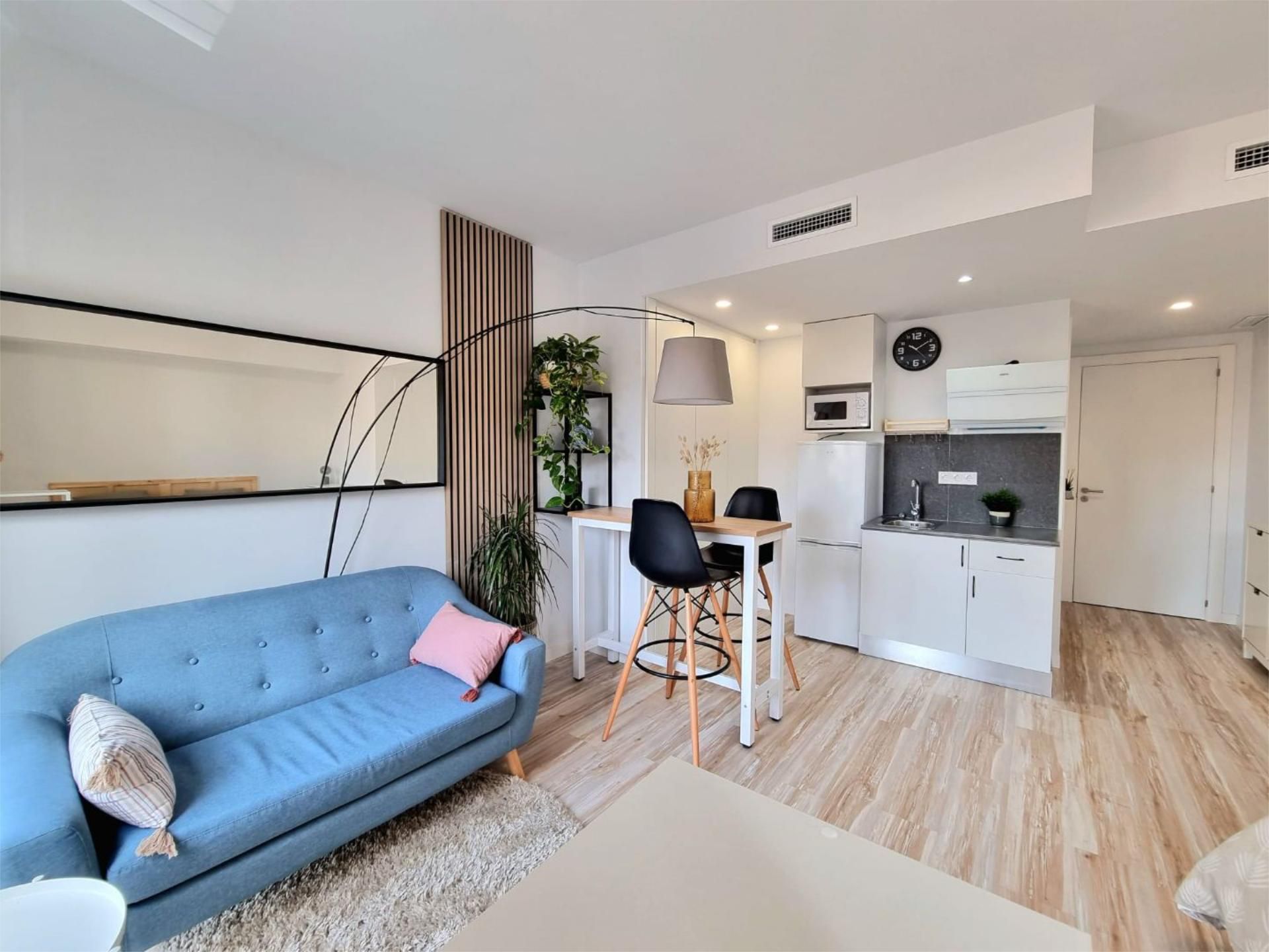 Piso en calle Carrer de Tetuan 56 - Foto 5