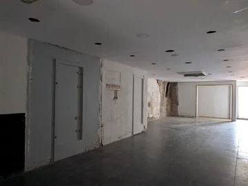 Local comercial en  Carrer de les Parellades 29 - Foto 8
