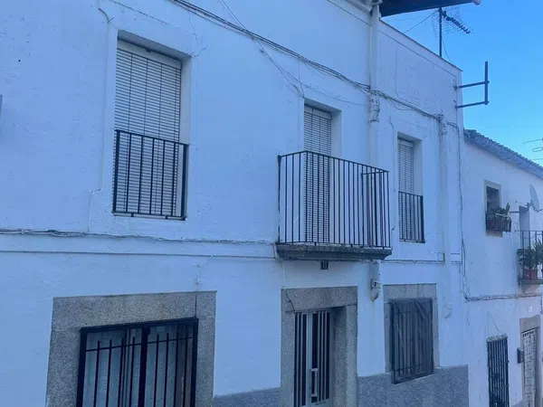 Casa o chalet independiente en Travesía Ramón y Cajal, 11 - Foto 1