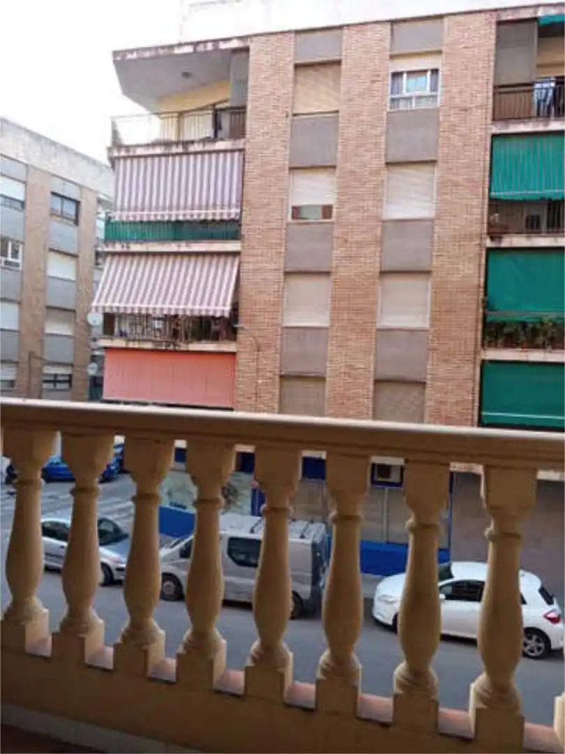 Piso en Zona plaza del Oeste avenida de Ali - Foto 3