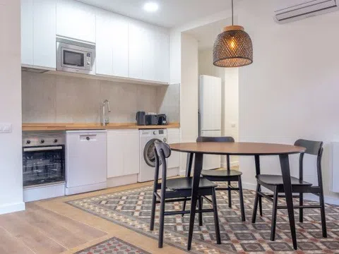 Piso en calle del Pintor Domingo, 42 - Foto 2