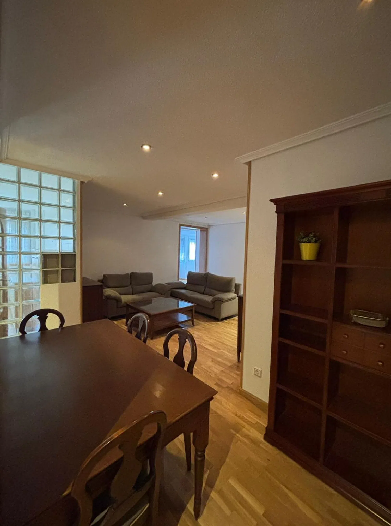 Piso en calle de Fermín Caballero, 1 -52 - Foto 2