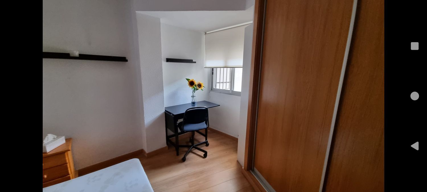 Piso en Carrera de la Fonteta de Sant Lluís, 36, En Corts - Foto 3