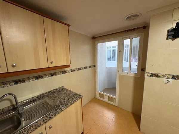 Piso en Calle la Torre, 54, Plaza Crevillente-Juzgados - Foto 3