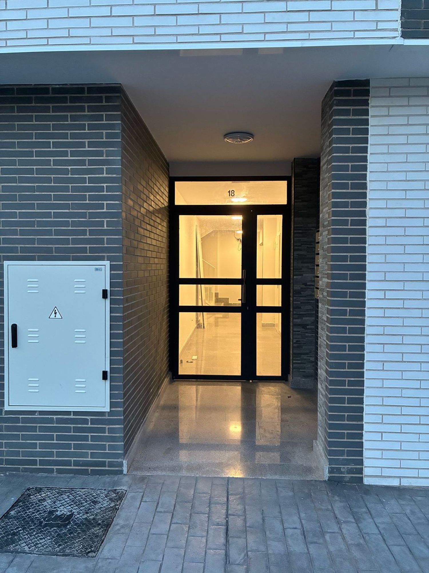 Piso en calle Pintor Casto Plasencia, 18