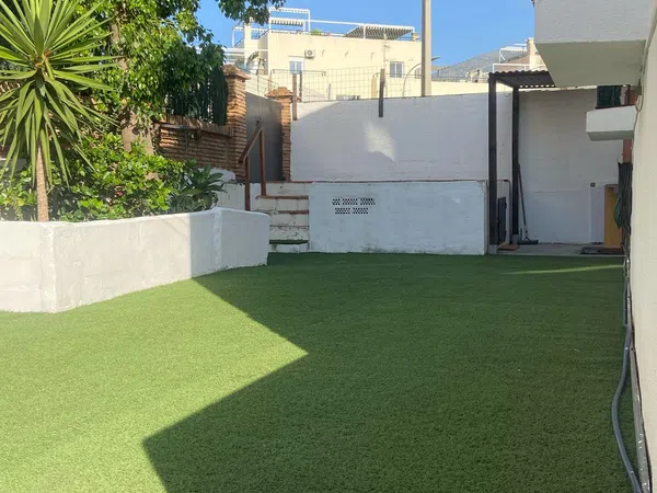 Chalet adosado en Calle Almuñécar, 71, Zona Centro Comercial Torrequebrada - Foto 7