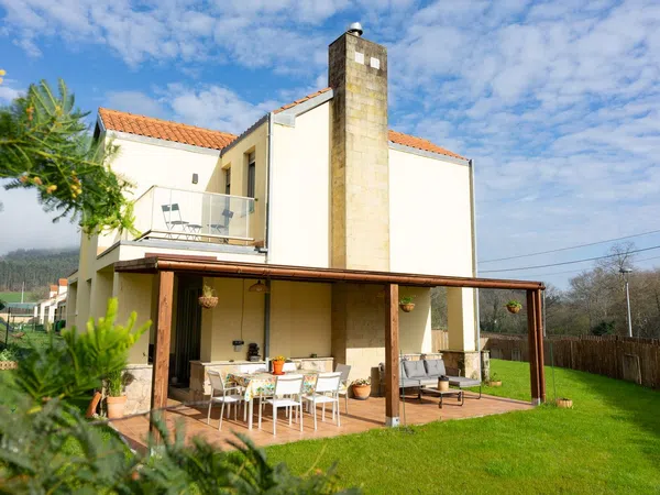 Chalet pareado en Barrio La Revilla, 7 - Foto 1