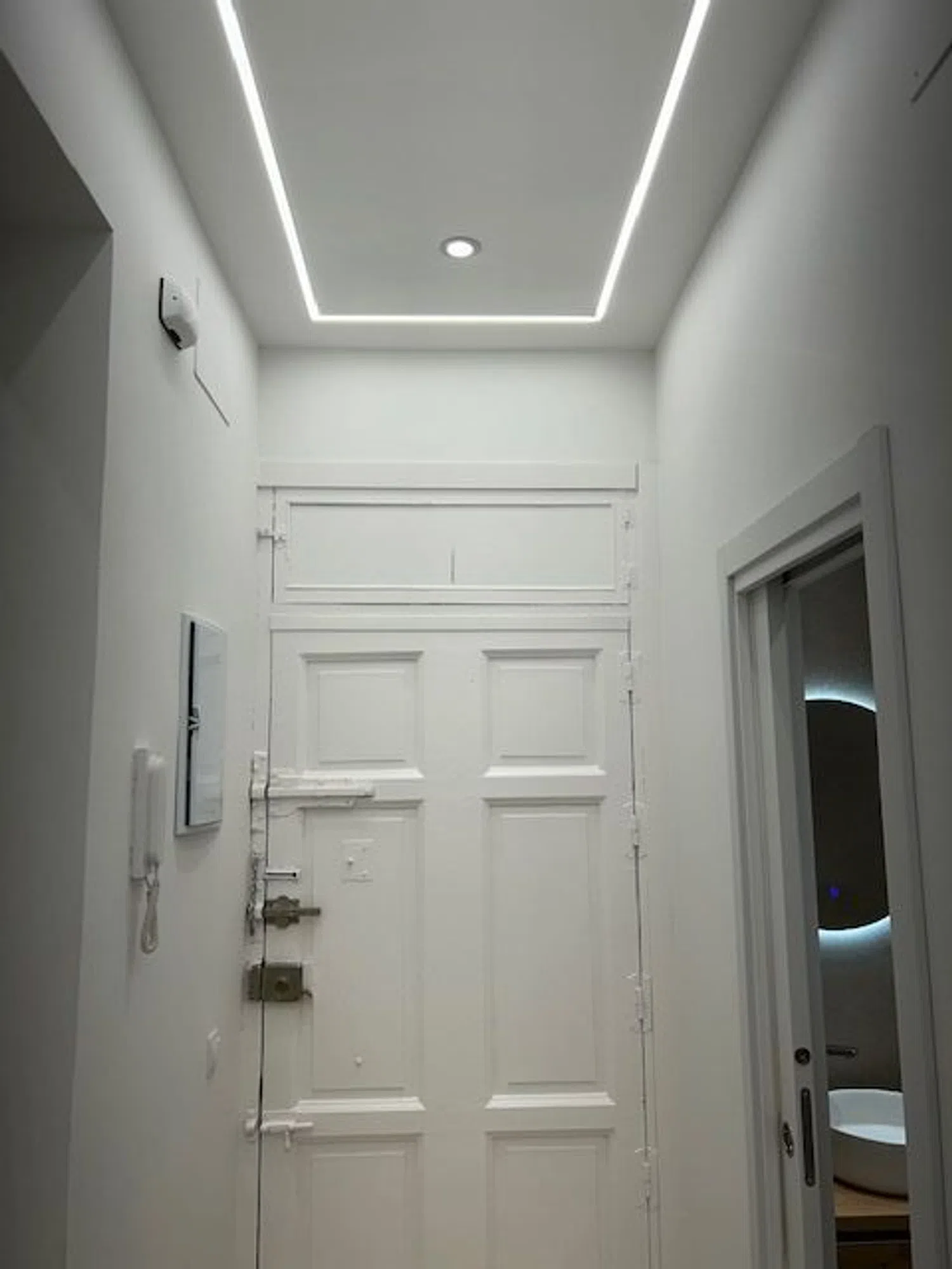 Piso en calle de Treviño, 5 - Foto 1