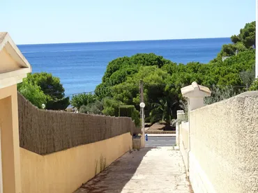 Chalet en  Calle Puig Campana 7 - Foto 1