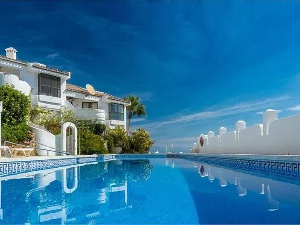 Chalet adosado en Hacienda Torrequebrada - Foto 3